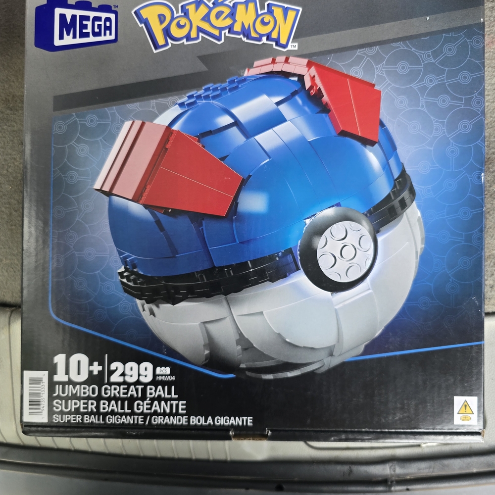 Mega Pokémon Jumbo Great Ball Building Set